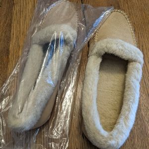 Eddie Bauer Women's Suede Slipper
